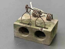 Vintage Mouse Trap - Two Hole