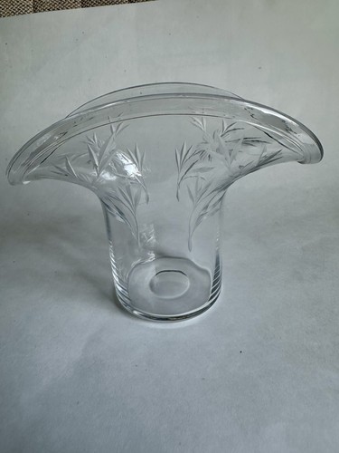 Vintage hand cut clear crystal - hand,
