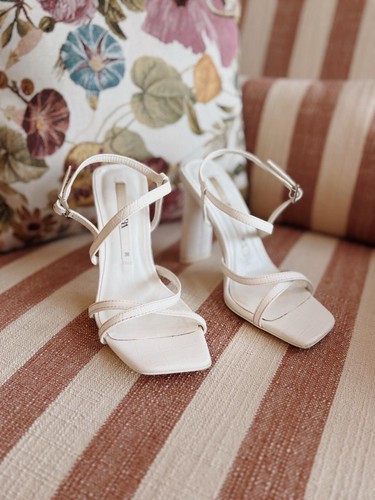 Zara strappy white block - , heels