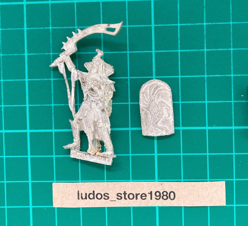 Tomb king with sword and - tomb,