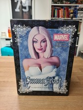Marvel Premier Collection Emma