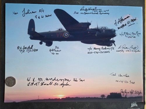 Photo lancaster bomber - lancaster,