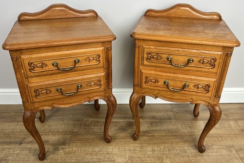 Pair bedside tables - ,