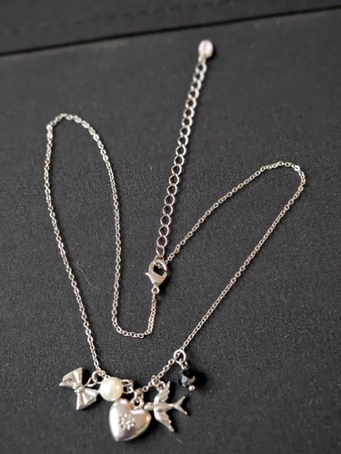 Oasis charm cluster - oasis, pendant