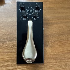 Gamechanger Audio Plus Pedal - Guitar piano Style Sustain