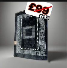 Black And White Rug 160CM X