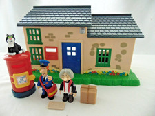 POSTMAN PAT AND MRS GOGGINS WITH GREENDALE POST OFFICE
