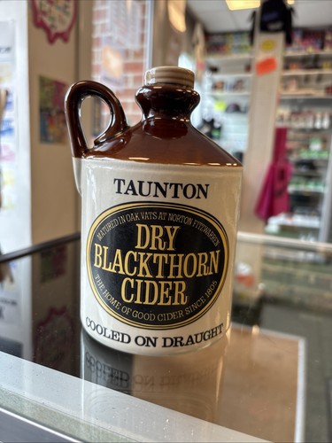 Vintage taunton dry blackthorn - taunton,