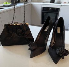 UNTOLD Black Satin Flower