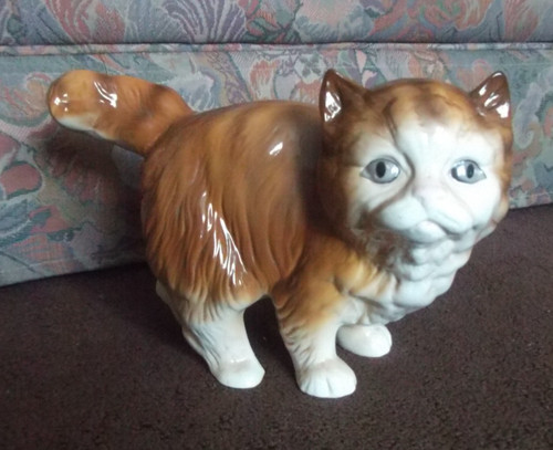 Scarce melba ware ginger cat - scarce,