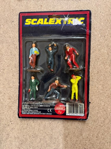 Scalextric trackside figures - trackside,