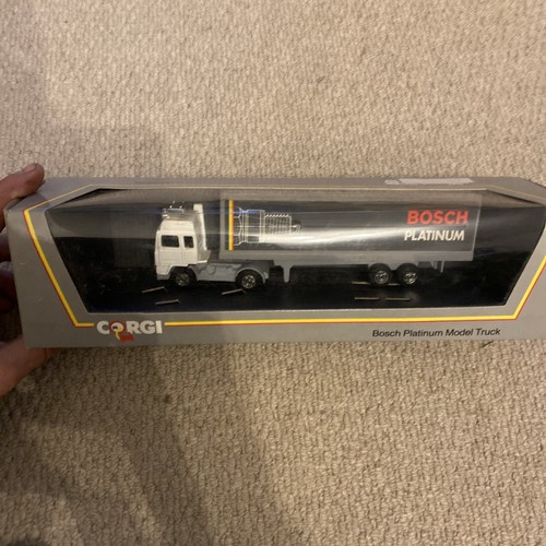 Corgi volvo globetrotter truck - volvo,