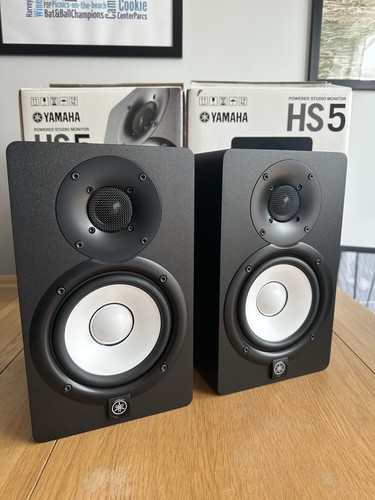 Yamaha hs5 studio monitor - yamaha,