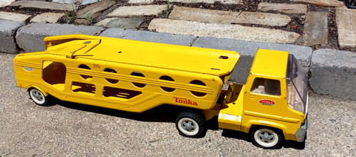 Vintage tonka auto - vintage,