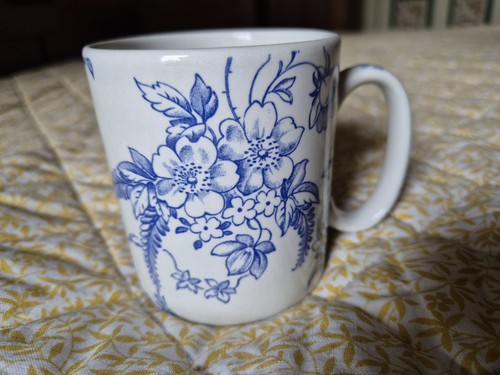 Pretty spode coffee - spode, can