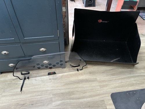 Renault zoe dog guard - dog, and