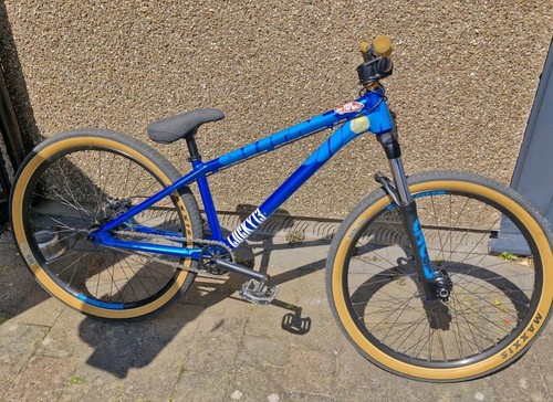 Canyon stitched dirt jump bike - dirt,
