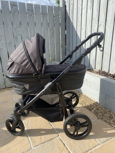 Venicci grey carrycot pram - grey,