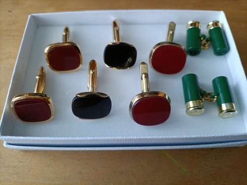 Sets gold tone cufflinks - 4,