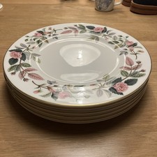 Wedgwood Hathaway Rose Set of