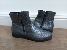 ECCO BELLA EMBELLISHED LEATHER