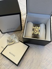 Gucci Twirl YA112425 Women’s