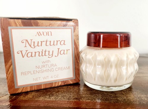 Vtg avon nurtura - vtg, replenishing