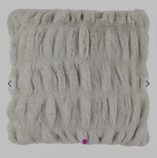 Cream Cushion Hotel Ruched