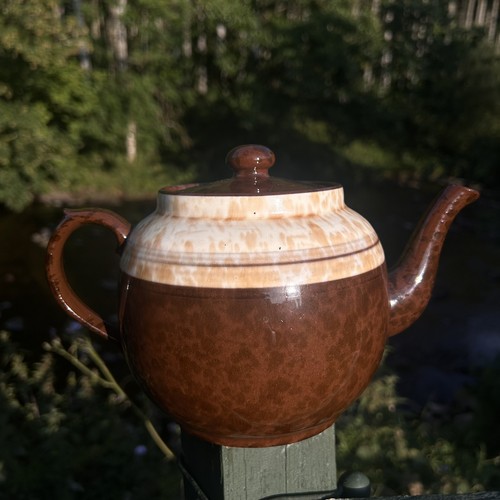 Vintage brown drip - brown,