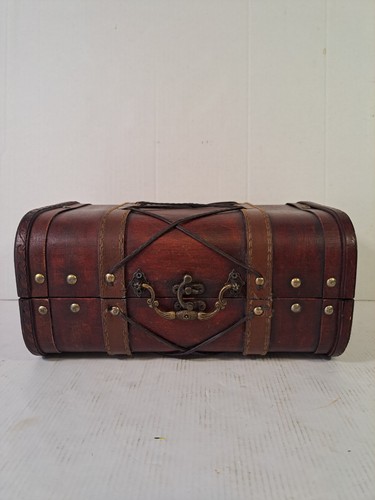 Vintage style wooden treasure - vintage,
