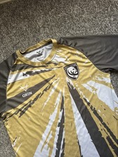 Gloucester Rugby Oxen Grey/Gold Training Shirt Size Men’s Large