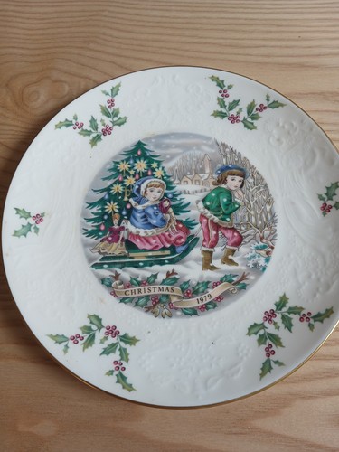Royal doulton christmas - doulton,