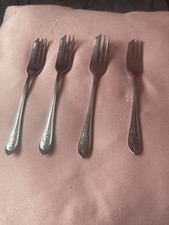 Mapplin And Webb Antique cake