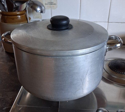 Large vintage aluminium - vintage, stock