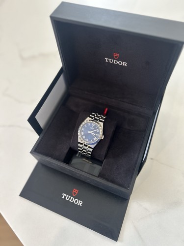 Tudor royal - tudor,