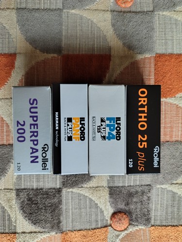 120 expired black and white - black,