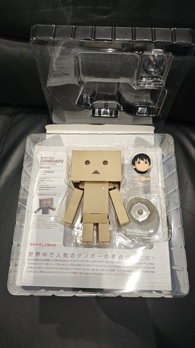 Revoltech danboard action - revoltech,