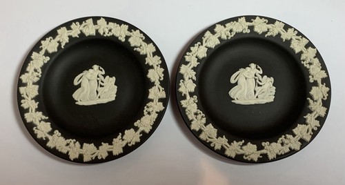 Wedgewood black jasperware - wedgewood,