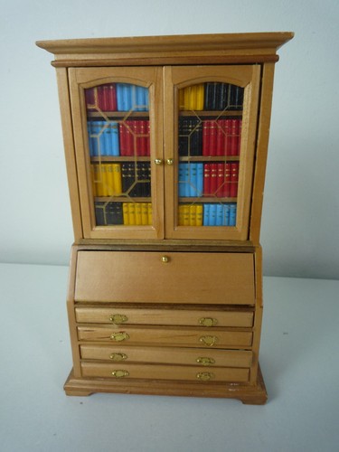 Vintage dolls house - vintage,