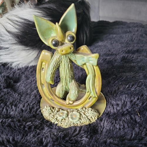Yare designs pottery - pottery,, dragon