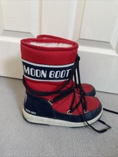 Moon boots