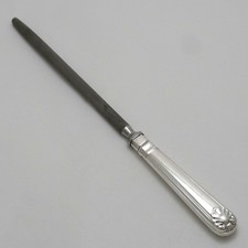 THREAD & SHELL By Walker &