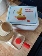 Needlecraft wool winder - ,