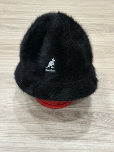Kangol black fuzzy - angora, fur