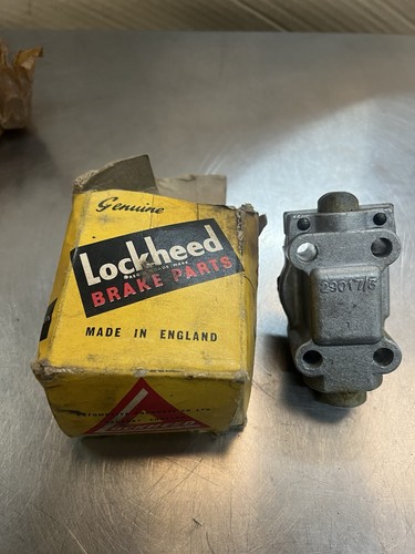 Lockheed brake bisector - brake,