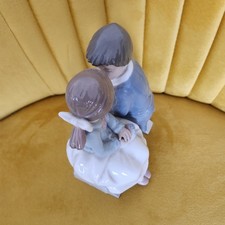 Lladro Nao figurine First Love