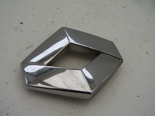Scenic rx4 front - front, badge