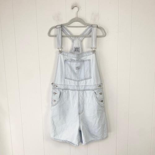Levis light wash - light, denim