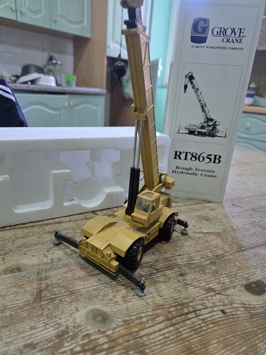 Nzg grove crane rt865b - grove,