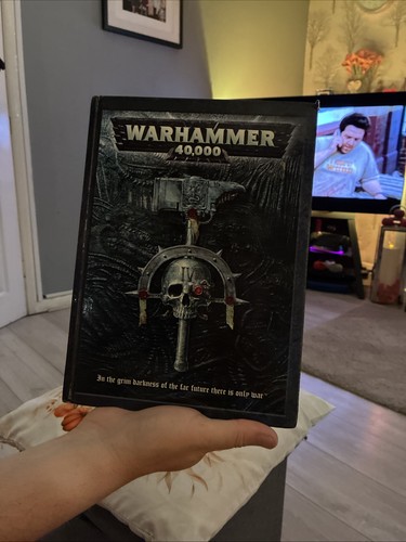 Warhammer 40k rulebook 4th - warhammer,